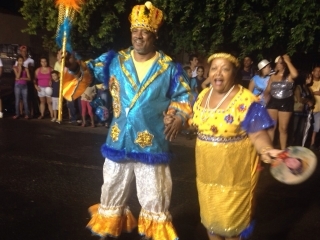 Desfile das escolas de samba teve início por volta das 23h deste domingo, 15. (Foto: Reprodução/Internet)
